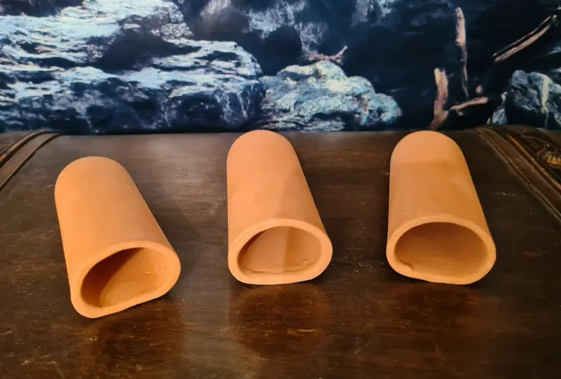 3x Welshöhle Laichhöhle 11cm Terrakotta Tonhöhle halbrund L46 Welse Höhle