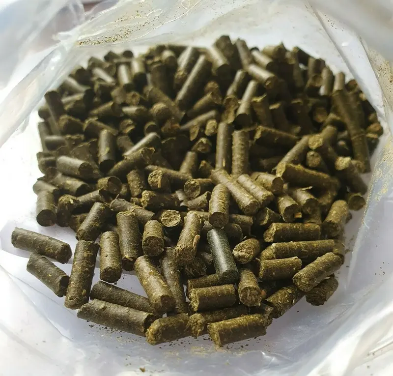 7er Multivitamin Futter Sticks 100g - Futtersticks f. Garnelen + Krebse Aquarium