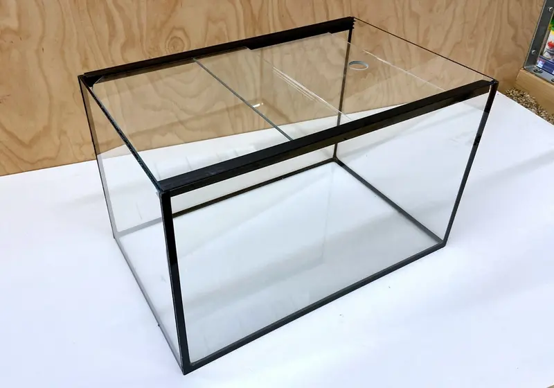 AQUARIUM 40x25x25cm (25l) mit Schiebeabdeckung (L/R)