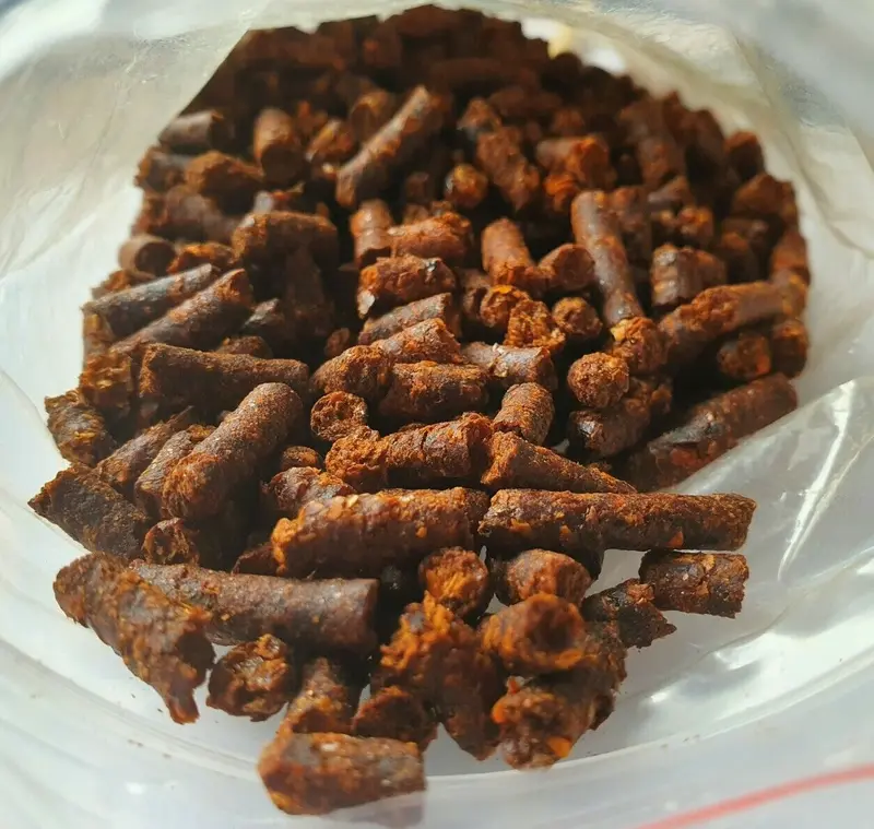 Paprika Futter Sticks 100g - Futtersticks für Garnelen + Krebse Aquarium Futter