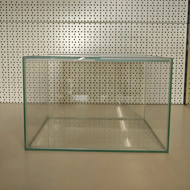 Terra-Natur Aquarium 38x22x25 Floatglas 4mm, 20,9 Liter mit Abdeckung