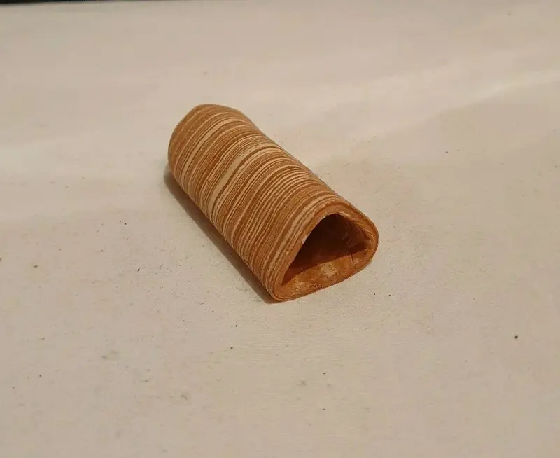 Welshöhle Laichhöhle 7cm rot/weiß stollenform Tonhöhle für Krebse, Welse Höhle